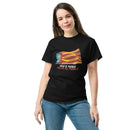 Comprar Camiseta clásica unisex La Flamenca de Borgoña, Bandera de España, Cruz de Borgoña, Patricia Muñoz, VOX