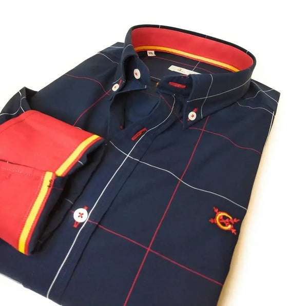 Camisas con bandera de España y mascarilla a conjunto La Flamenca de Borgoña, Bandera de España, Cruz de Borgoña, Patricia Muñoz, VOX, Santiago Abascal 