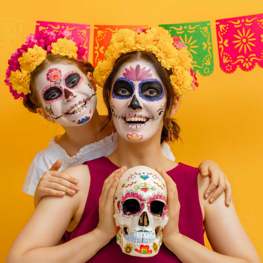 Día de los Difuntos La Flamenca de Borgoña, Bandera de España, Cruz de Borgoña, Patricia Muñoz, VOX, Santiago Abascal 
