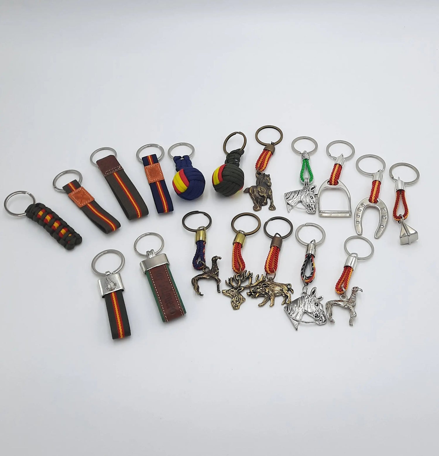 La mejor compañia para tus llaves La Flamenca de Borgoña, Bandera de España, Cruz de Borgoña, Patricia Muñoz, VOX, Santiago Abascal 