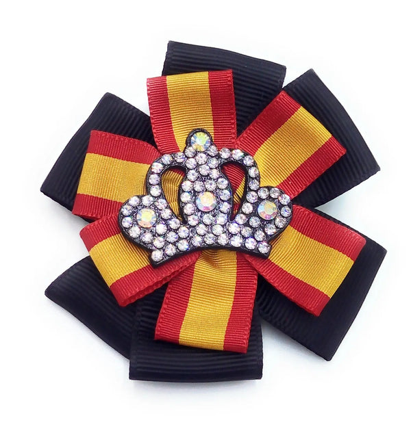 Los pequeños detalles importan La Flamenca de Borgoña, Bandera de España, Cruz de Borgoña, Patricia Muñoz, VOX, Santiago Abascal 