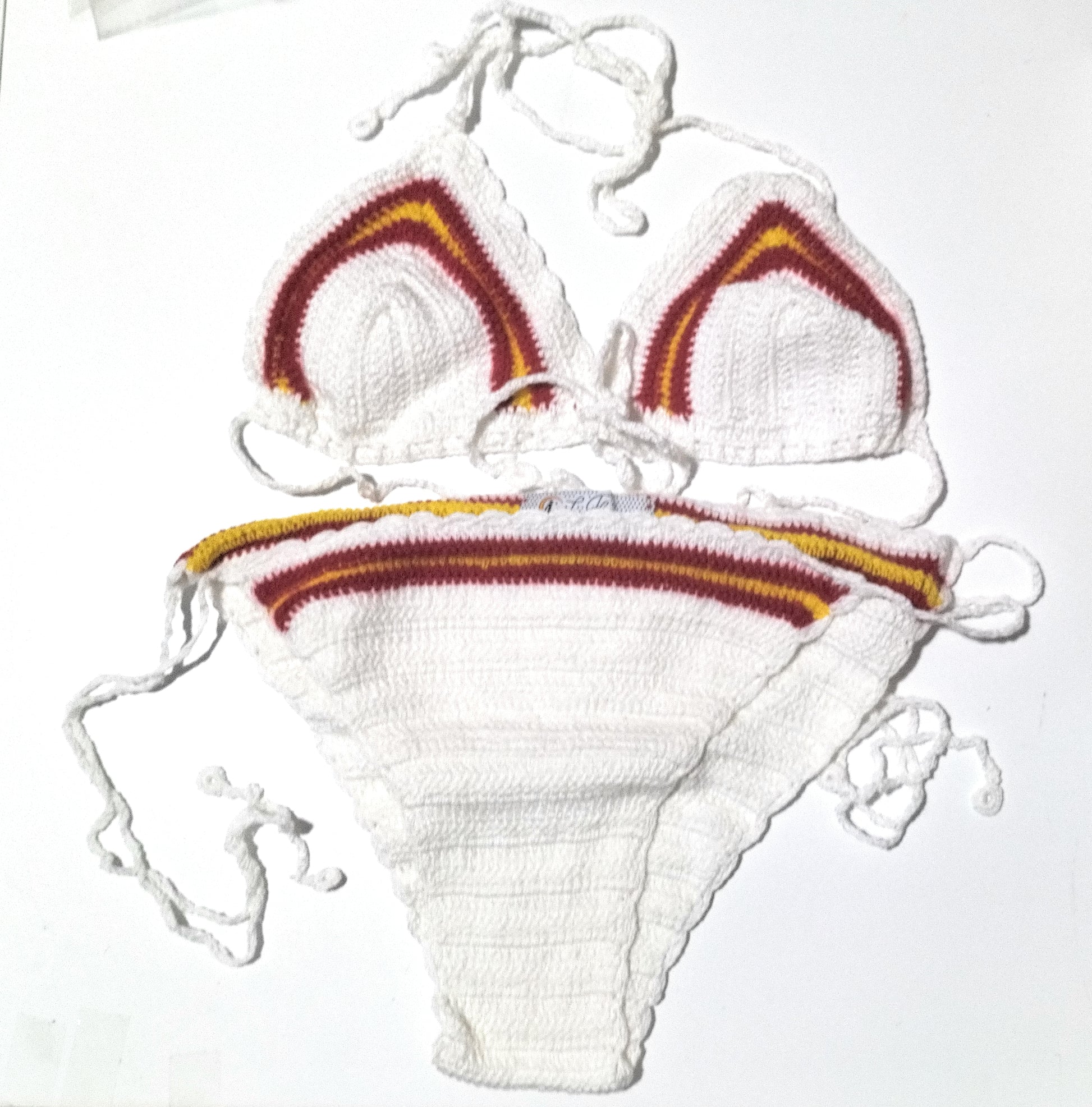 Comprar Bikini crochet blanco Bandera de España arco Bandera España La Flamenca de Borgoña Patricia Muñoz VOX