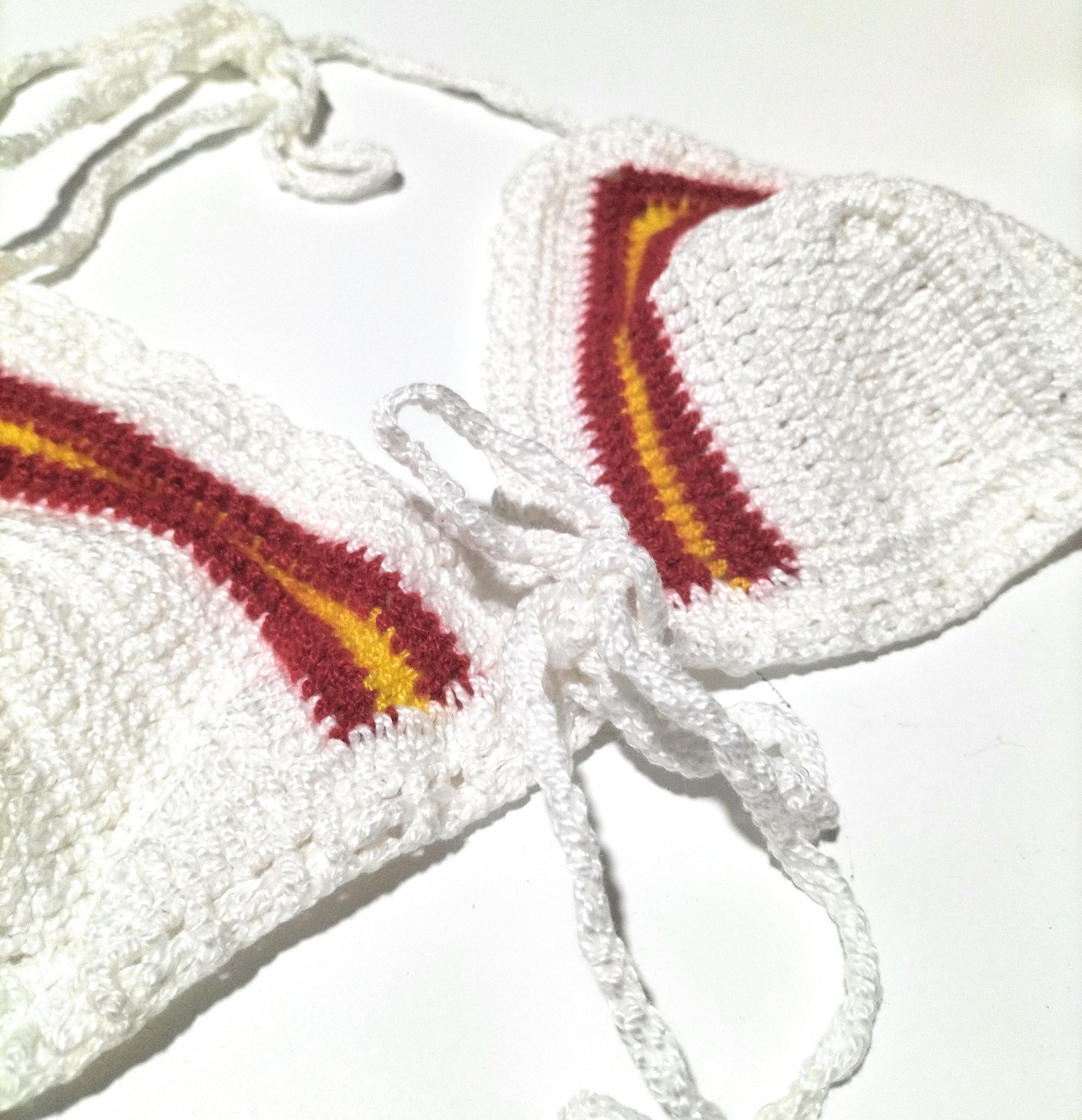 Comprar Bikini crochet blanco Bandera de España arco Bandera España La Flamenca de Borgoña Patricia Muñoz VOX