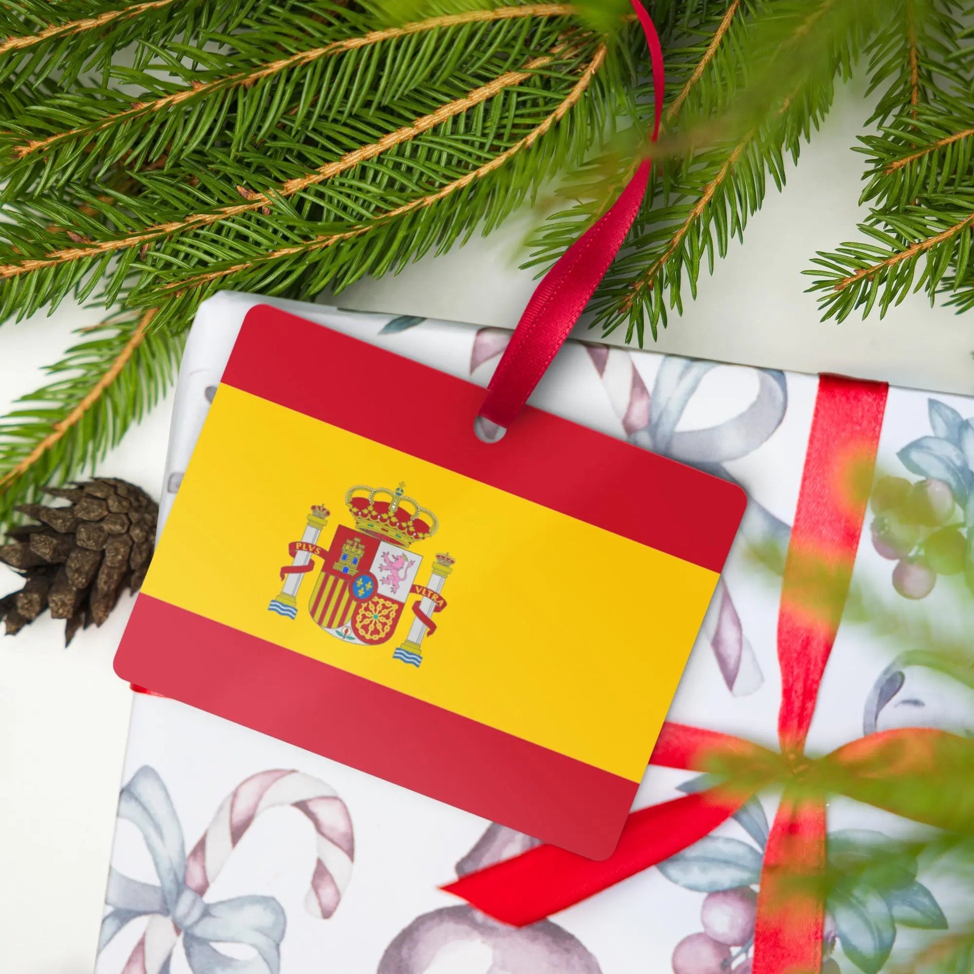 Comprar Adornos metálicos para Regalos o Árbol de Navidad La Flamenca de Borgoña Bandera España
