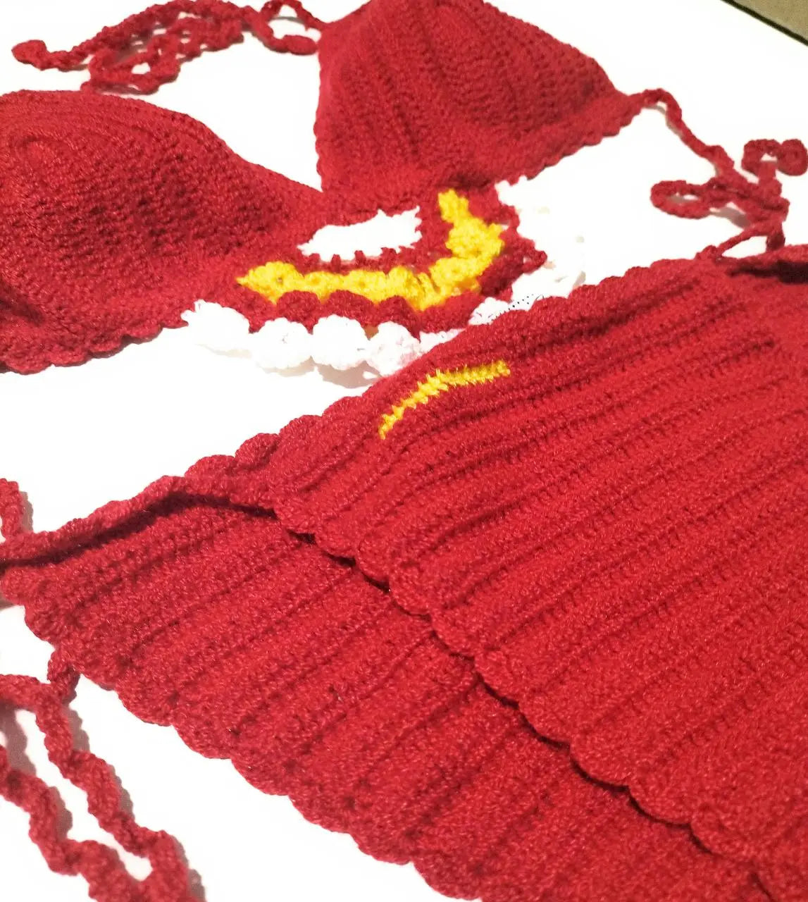 Comprar Bikini crochet rojo Bandera de España arco Bandera España La Flamenca de Borgoña Patricia Muñoz VOX