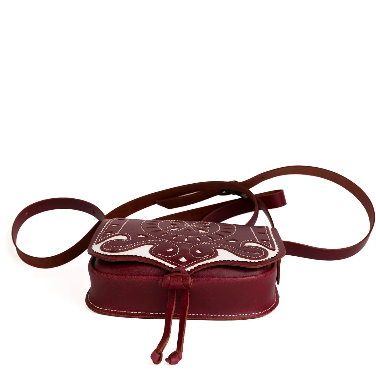 Comprar Bolso rociero artesanal de piel marrón y blanco · Bandolera y riñonera La Flamenca de Borgoña Bandera España