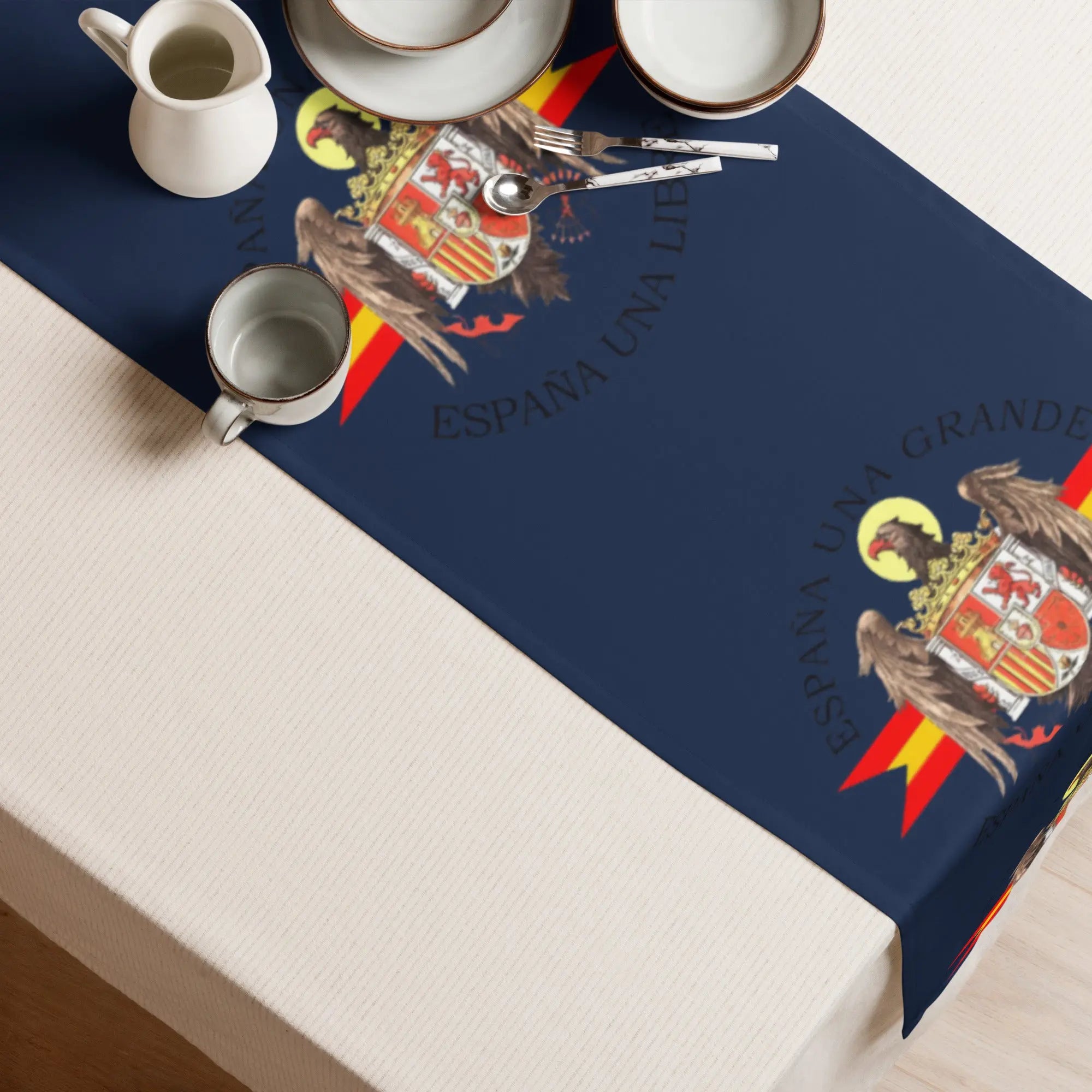 Comprar Camino de mesa Águila de San Juan Bandera España La Flamenca de Borgoña Patricia Muñoz VOX