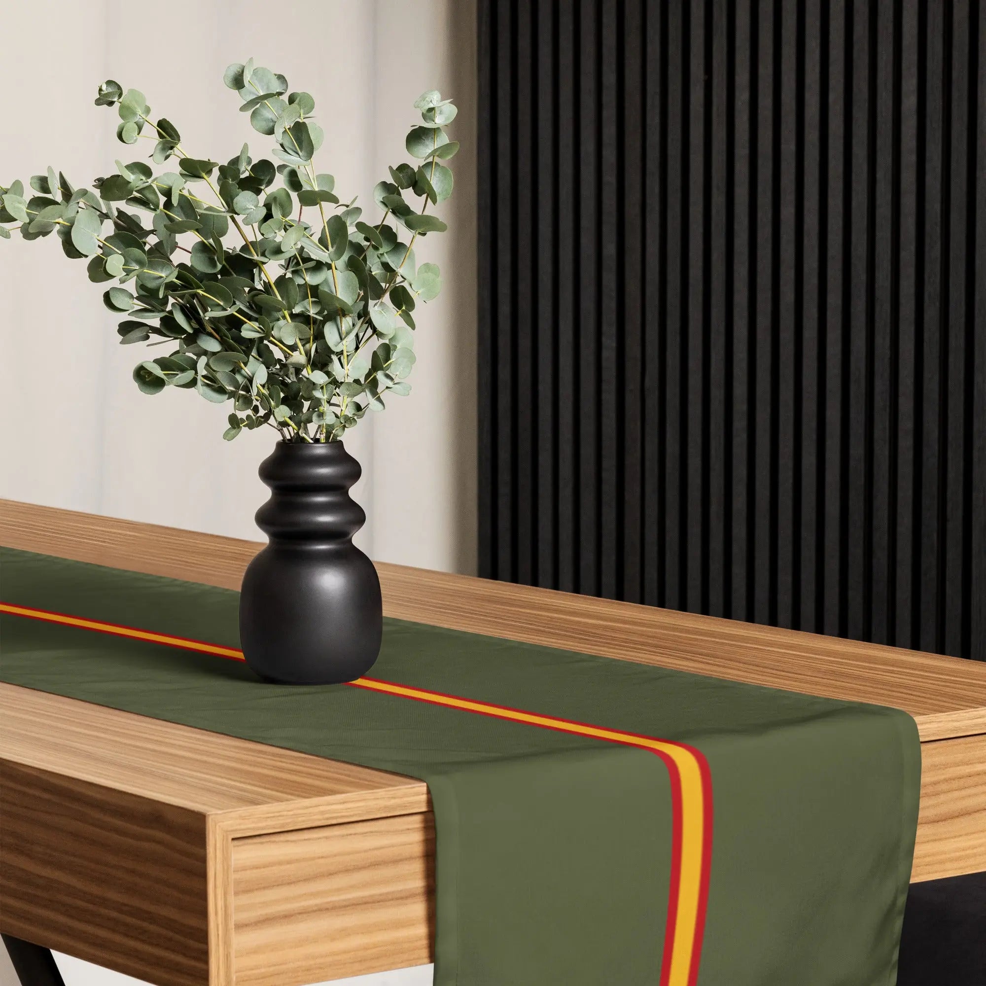 Comprar Camino de mesa Bandera España verde Bandera España La Flamenca de Borgoña Patricia Muñoz VOX