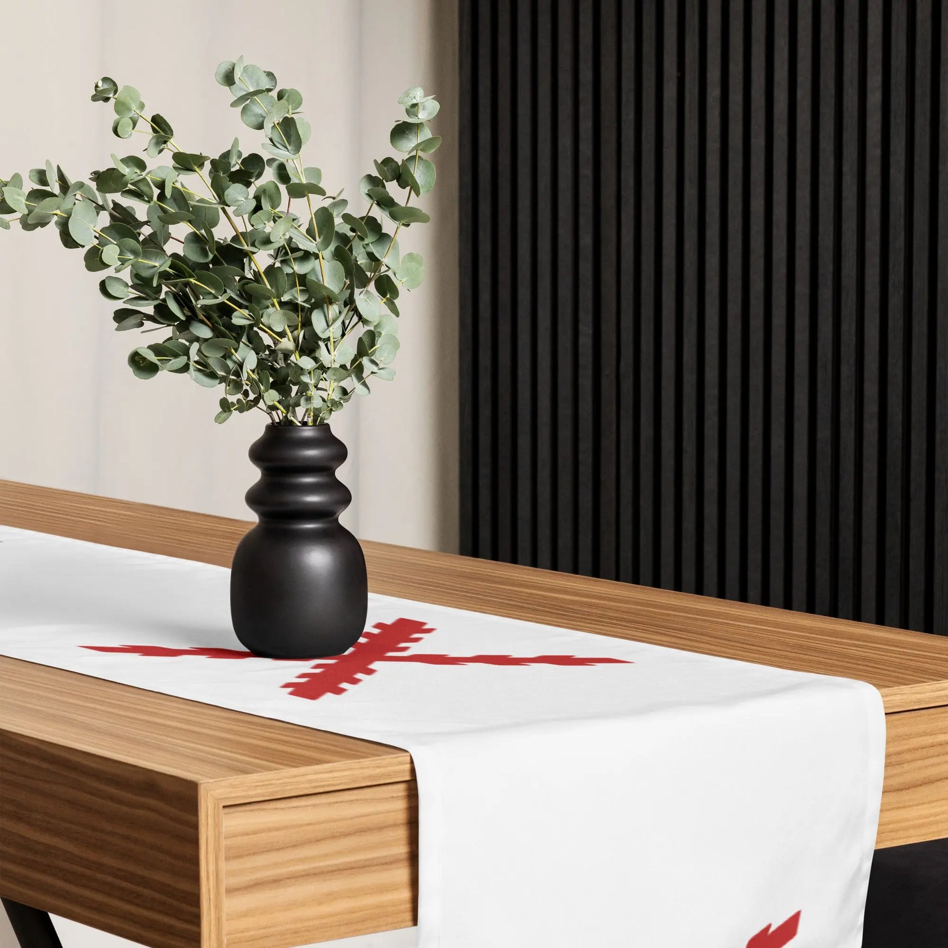 Comprar Camino de mesa Cruz de Borgoña Bandera España La Flamenca de Borgoña Patricia Muñoz VOX