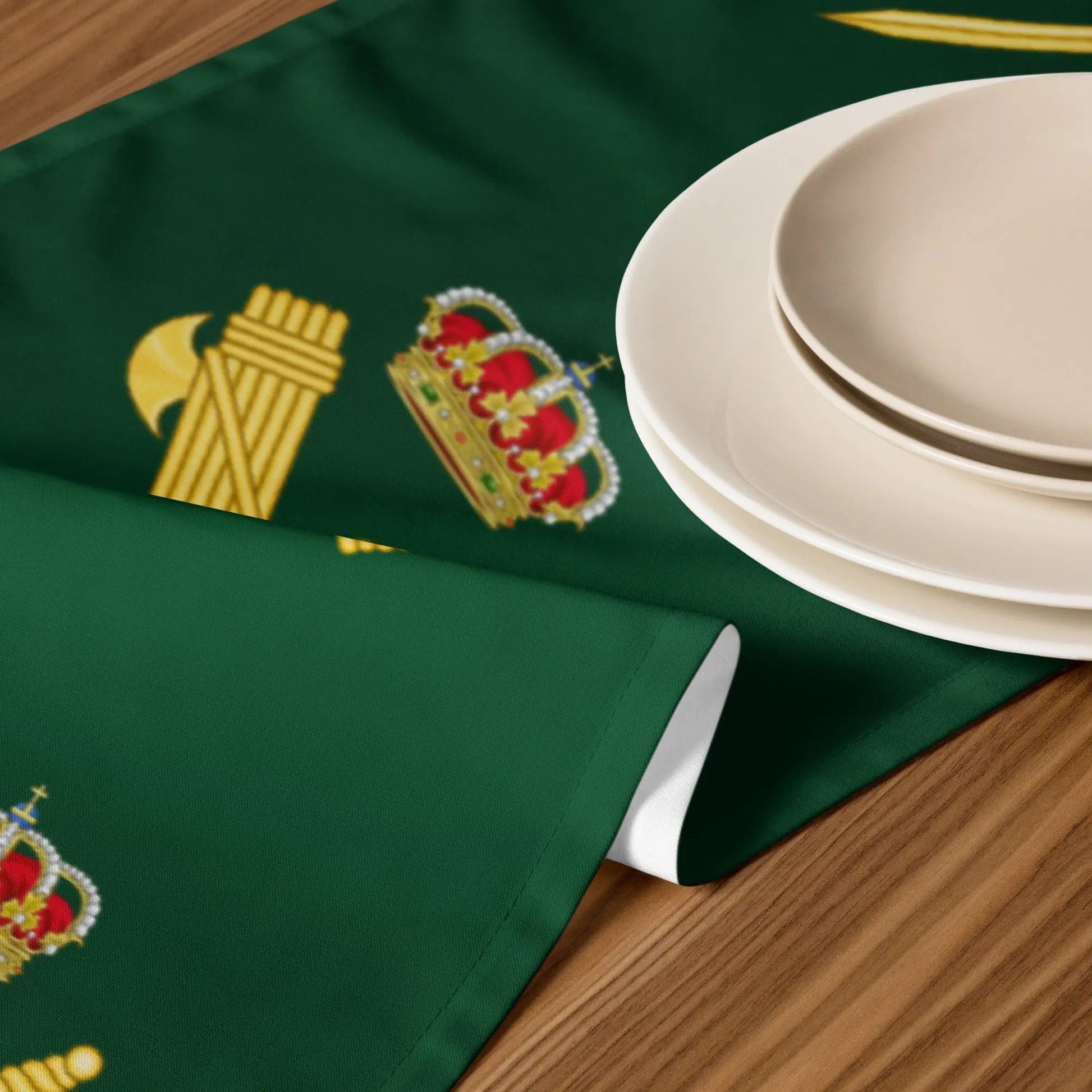 Comprar Camino de mesa Guardia Civil Bandera España La Flamenca de Borgoña Patricia Muñoz VOX