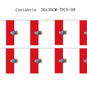 Comprar Guirnalda de Banderas de Cantabria de 5 Metros (7 Banderines 20x30 cm) La Flamenca de Borgoña Bandera España