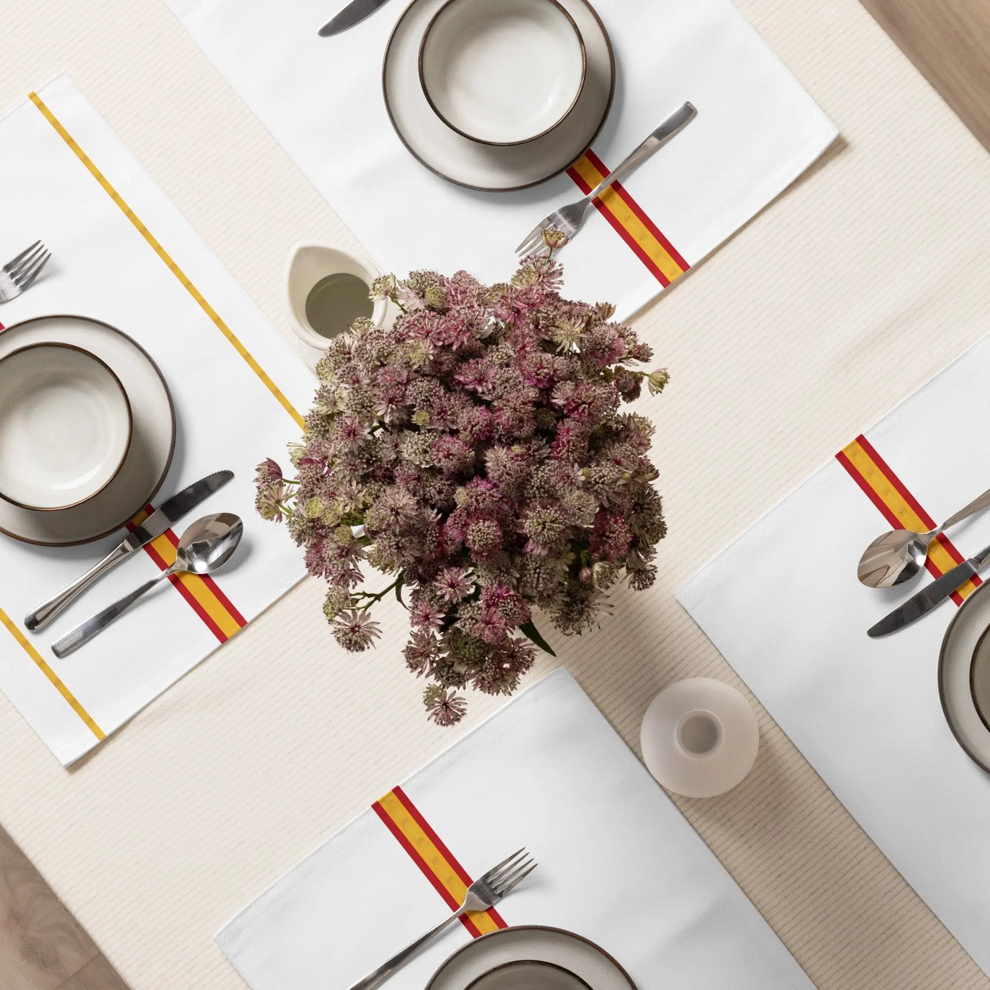 Comprar Juego de manteles individuales Bandera de España detalle dorado La Flamenca de Borgoña Bandera España