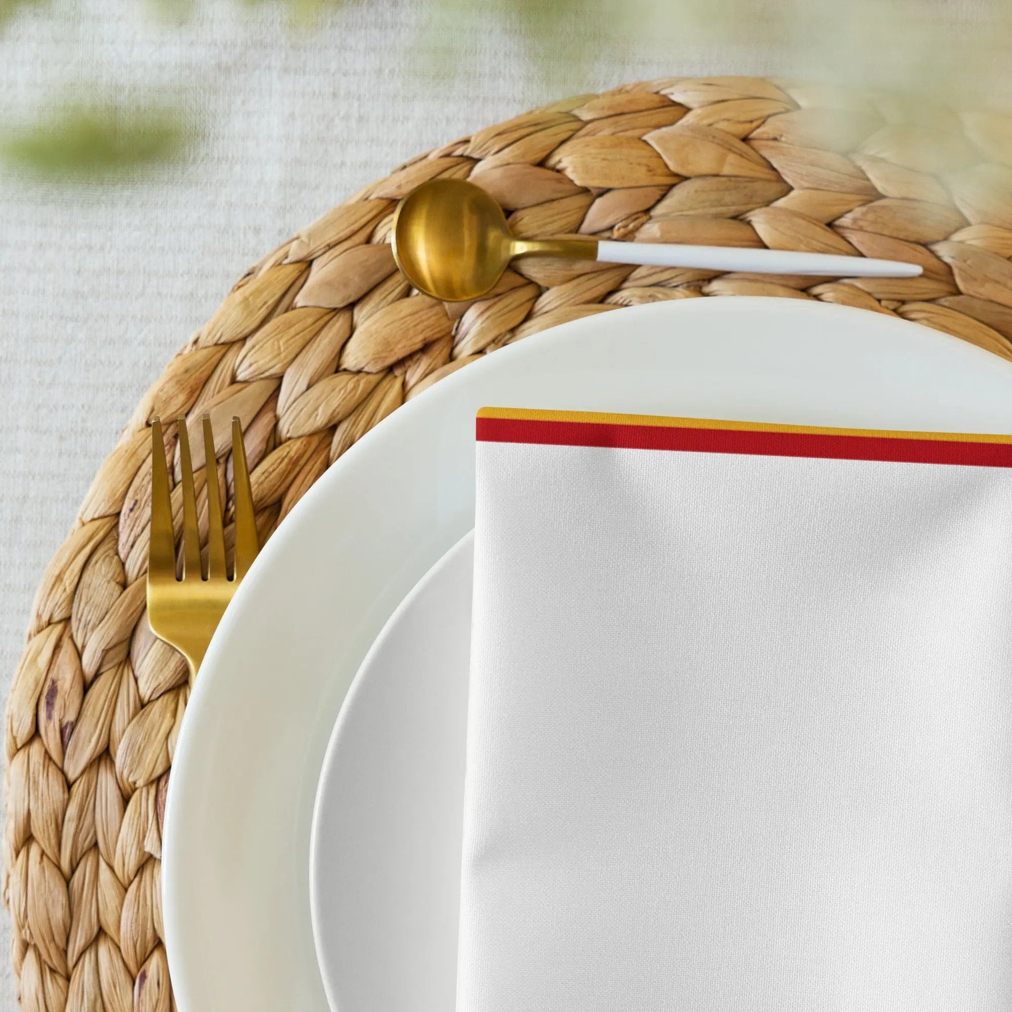 Comprar Juego de servilletas de tela Bandera de España detalle dorado La Flamenca de Borgoña Bandera España