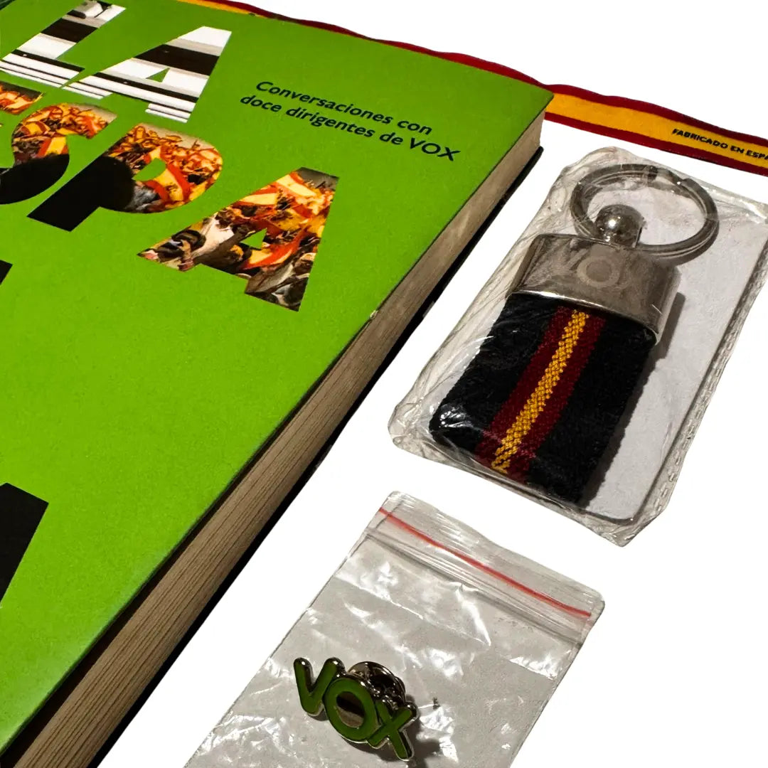 Comprar Libro La España Viva VOX + lote Calcetines, Pulsera, Llavero y Pin de VOX La Flamenca de Borgoña Bandera España