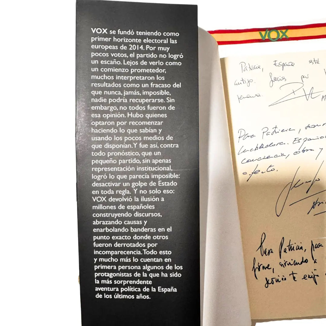 Comprar Libro La España Viva VOX + lote Calcetines, Pulsera, Llavero y Pin de VOX La Flamenca de Borgoña Bandera España