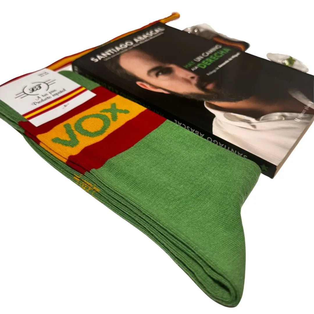 Comprar Libro Santiago Abascal VOX "Hay un camino a la derecha" + Lote VOX La Flamenca de Borgoña Bandera España