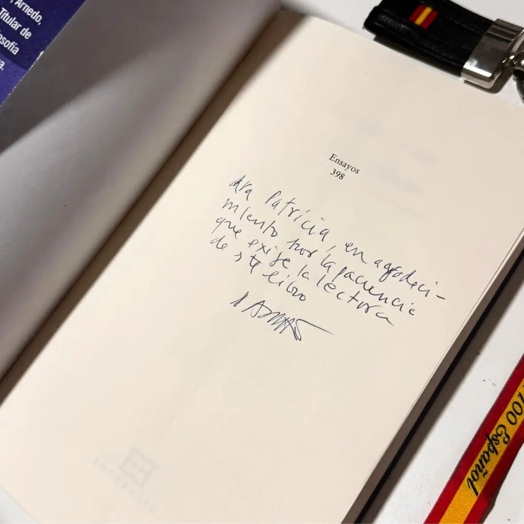 Comprar Libro "La Raza catalana" de Francisco Caja + Lote Patriota La Flamenca de Borgoña Bandera España