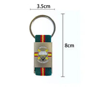 Comprar Llavero Metálico y Cinta Verde BRIPAC Brigada Paracaidista 8 x 3,5 cm La Flamenca de Borgoña Bandera España