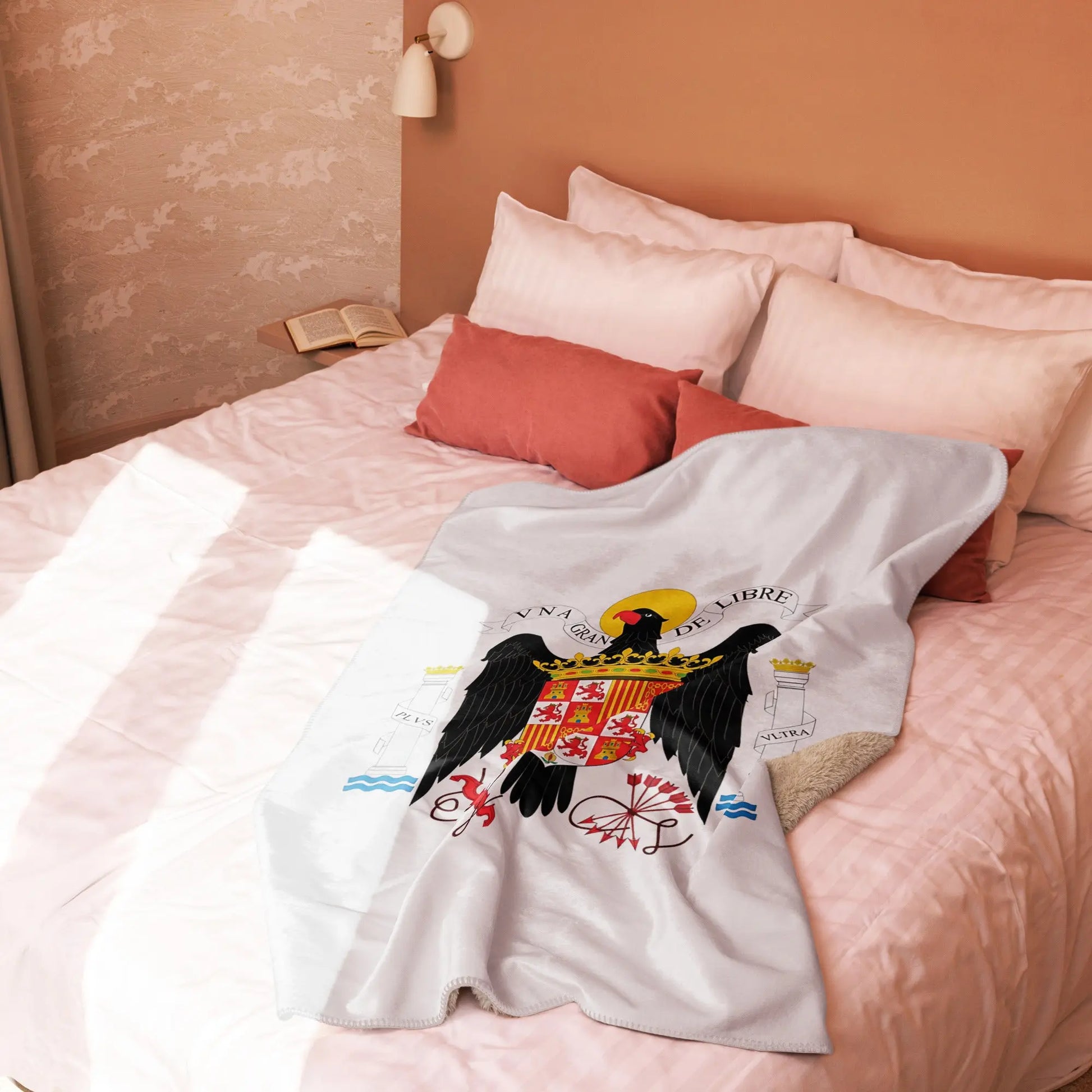 Comprar Manta sherpa Águila San Juan - gris La Flamenca de Borgoña Bandera España