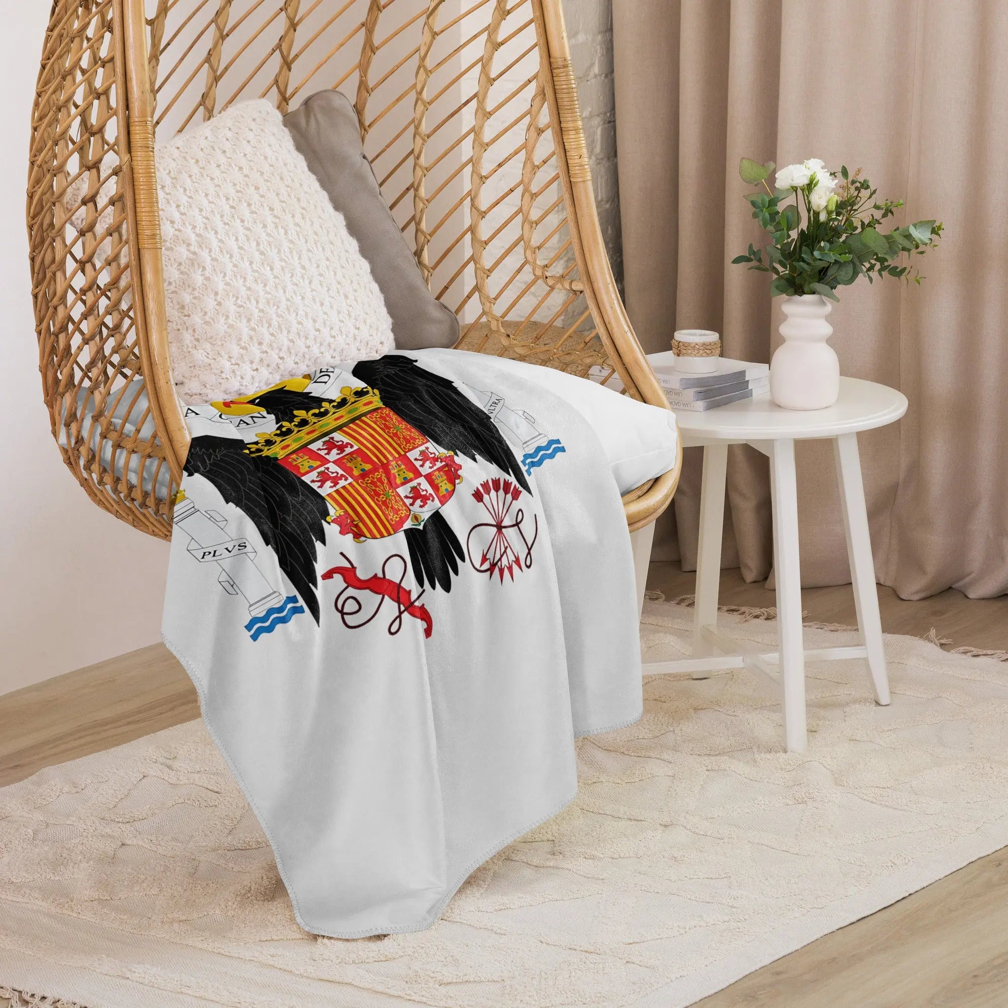 Comprar Manta sherpa Águila San Juan - gris La Flamenca de Borgoña Bandera España