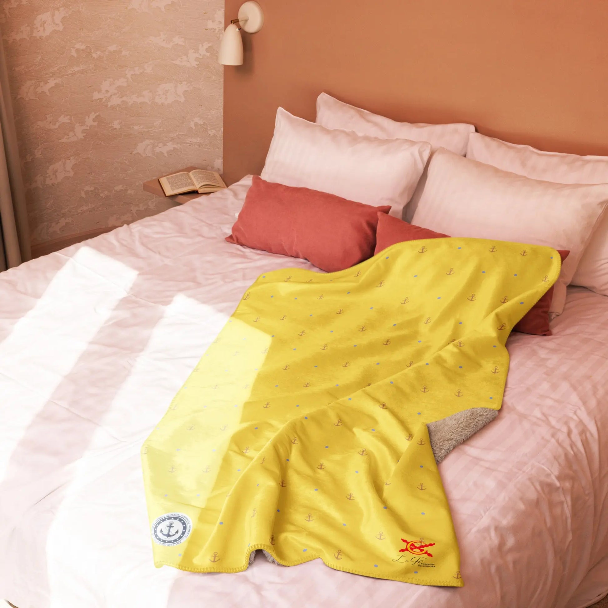 Comprar Manta sherpa Amarilla Anclas La Flamenca de Borgoña, Bandera de España, Cruz de Borgoña, Patricia Muñoz, VOX, Santiago Abascal