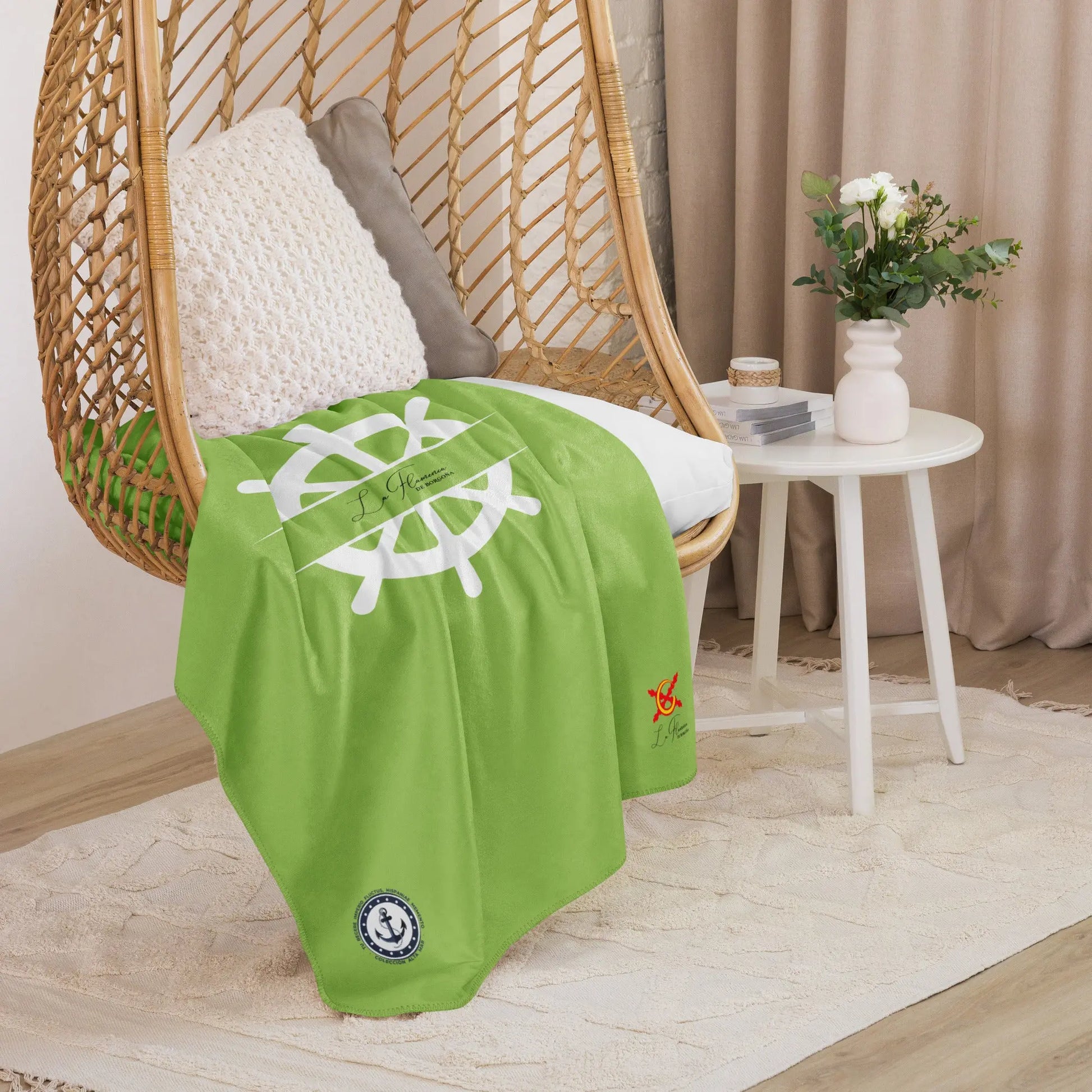 Comprar Manta sherpa Verde Pistacho Marinera La Flamenca de Borgoña, Bandera de España, Cruz de Borgoña, Patricia Muñoz, VOX, Santiago Abascal