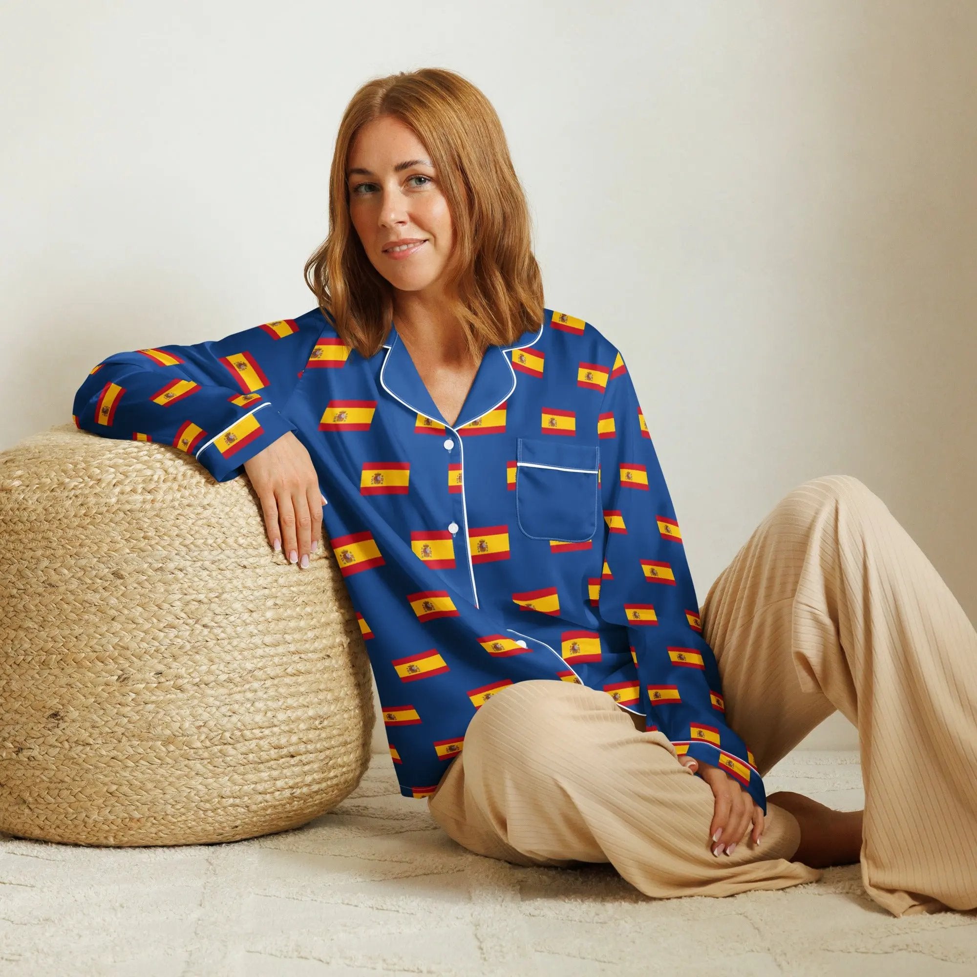 Comprar Pijama de manga larga Azul Bandera España con ribete La Flamenca de Borgoña Bandera España