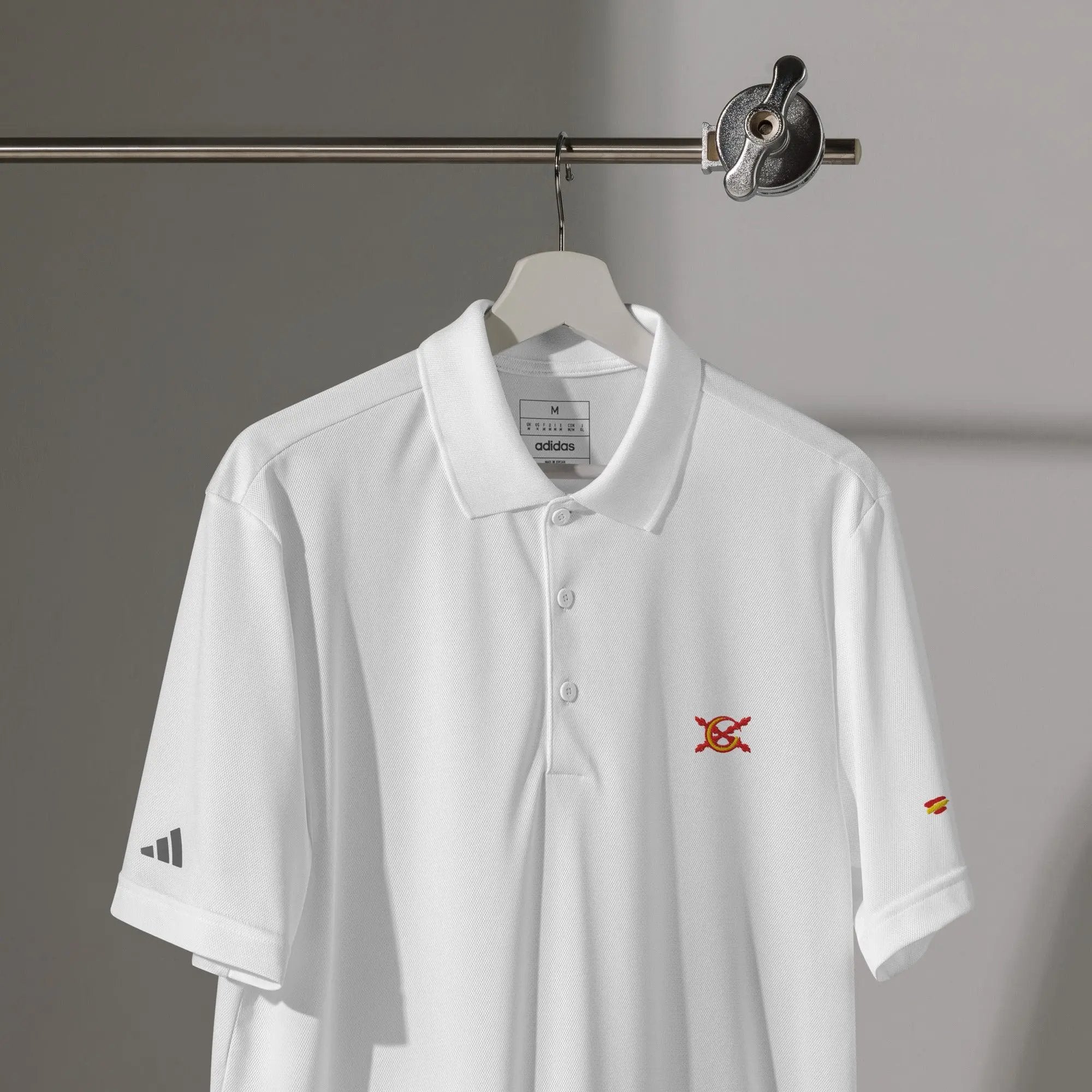 Comprar Polo deportivo adidas La Flamenca de Borgoña La Flamenca de Borgoña Bandera España