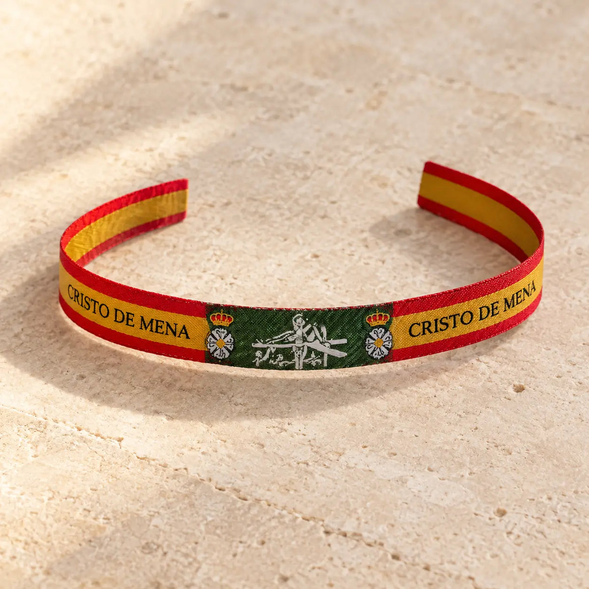 Comprar Pulsera de tela Cristo de Mena La Flamenca de Borgoña Bandera España