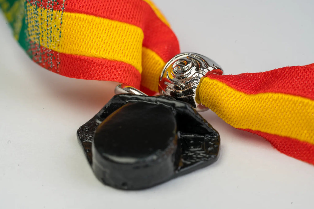 Comprar Pulsera de tela Guardia Civil con colgante de tricornio · 30 × 1,2 cm La Flamenca de Borgoña Bandera España