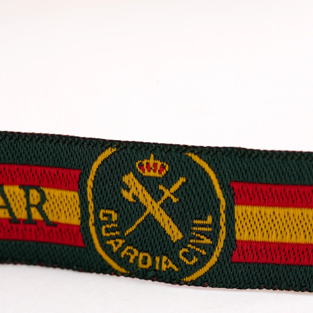 Comprar Pulsera de tela bordada Virgen del Pilar y Guardia Civil · Bandera de España La Flamenca de Borgoña Bandera España