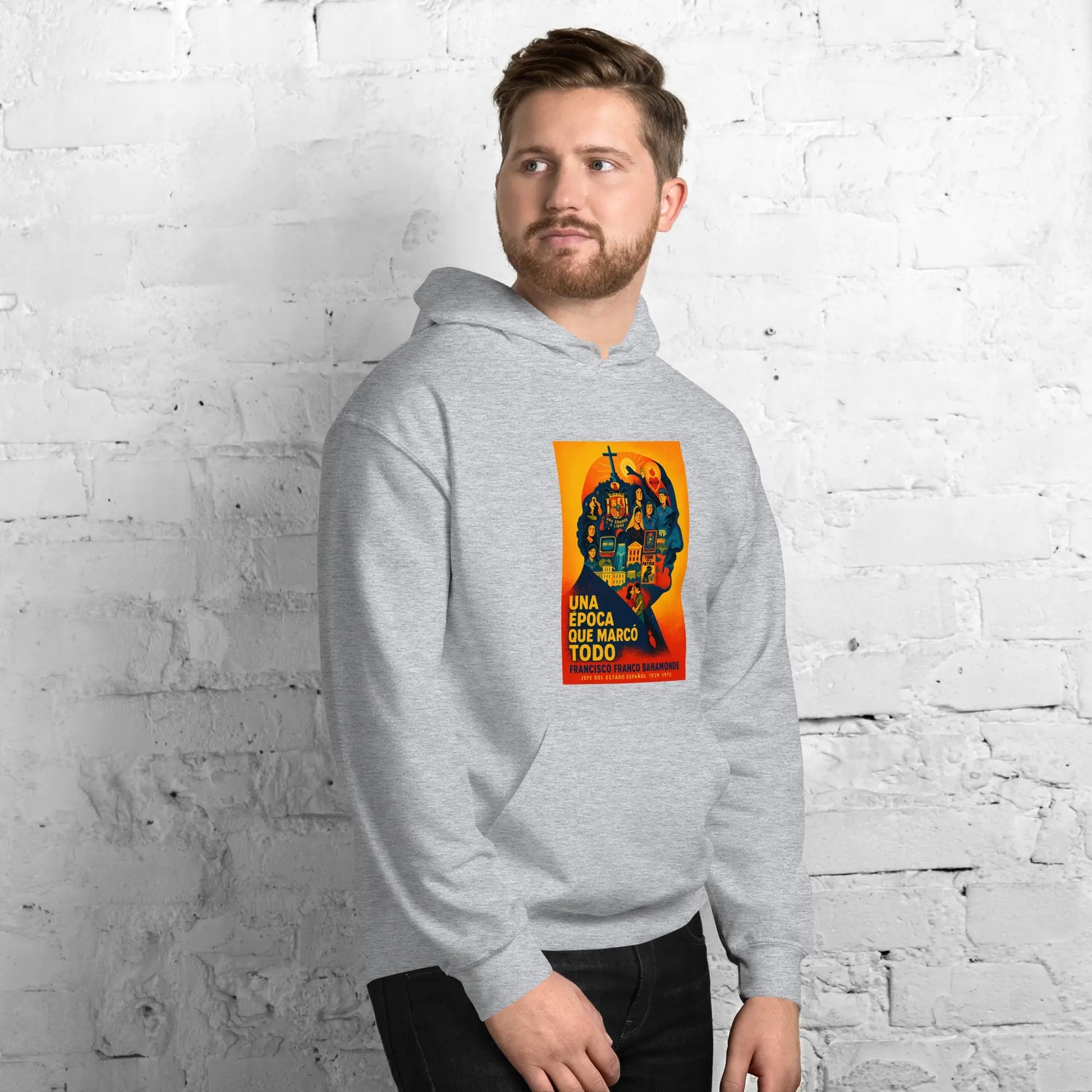 Comprar Sudadera con capucha unisex La Flamenca de Borgoña, Bandera de España, Cruz de Borgoña, Patricia Muñoz, VOX