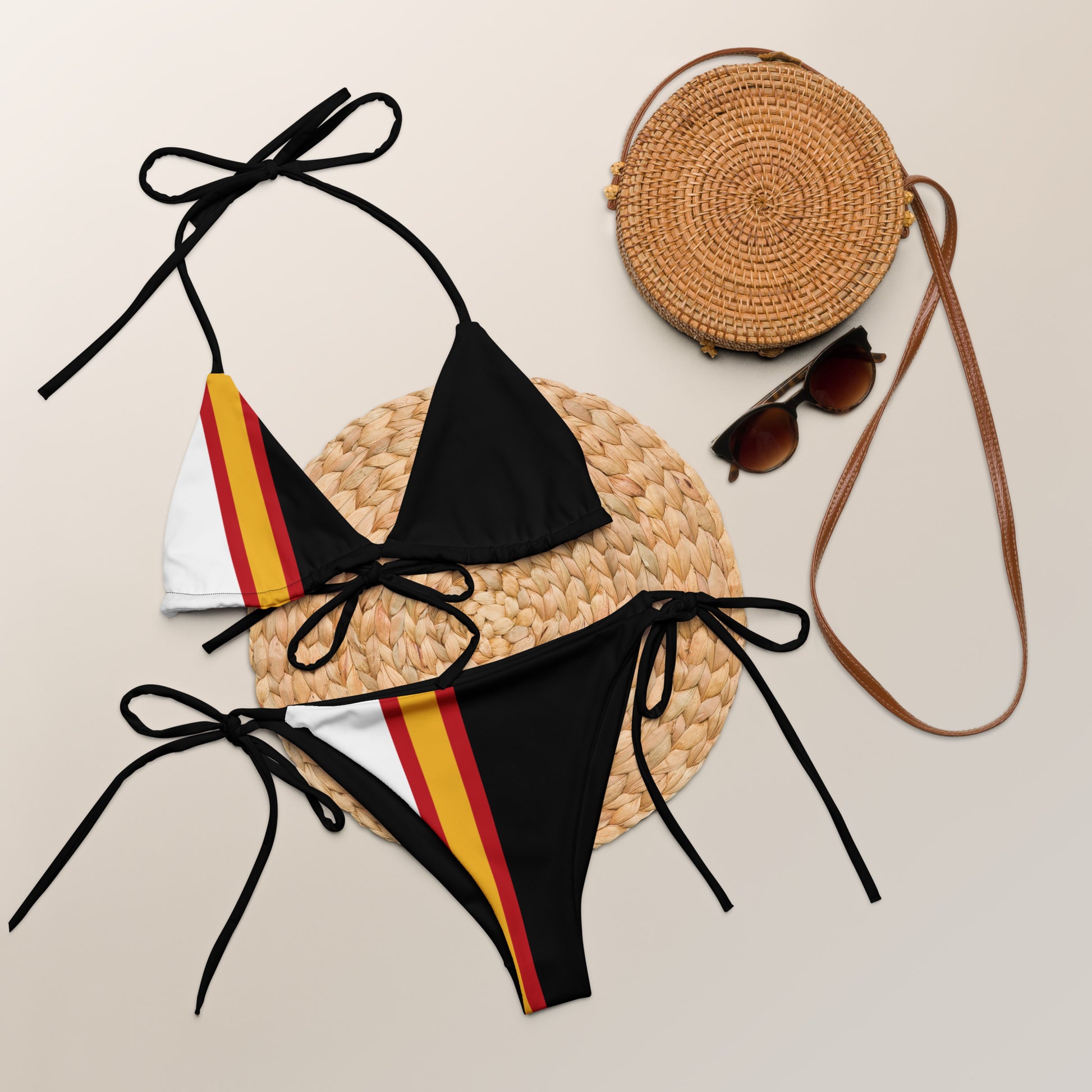 Bikini de triángulo negro Bandera España - LaFlamencadeBorgoña