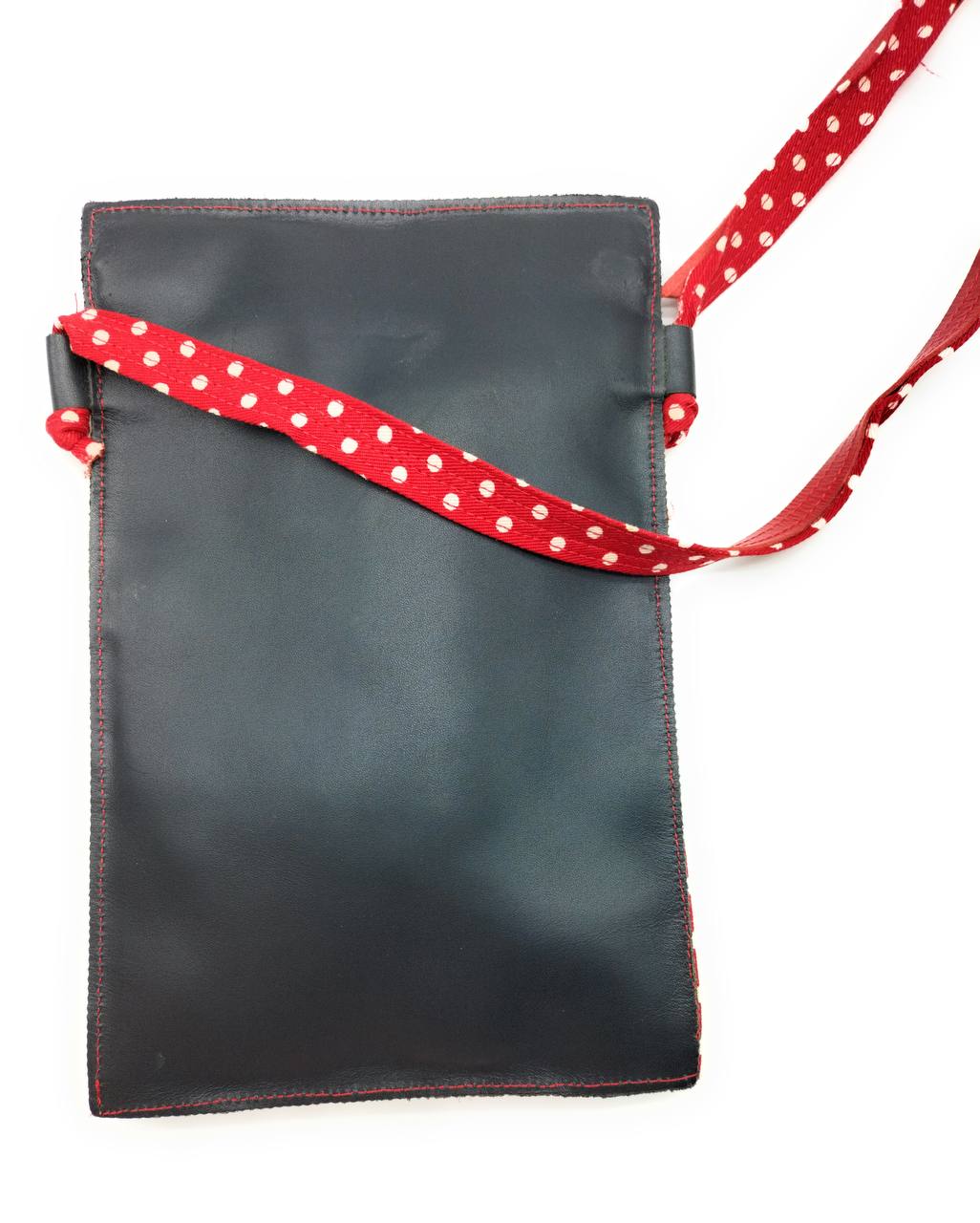 Comprar Bandolera de piel con lunares en contraste Bandera España La Flamenca de Borgoña Patricia Muñoz VOX