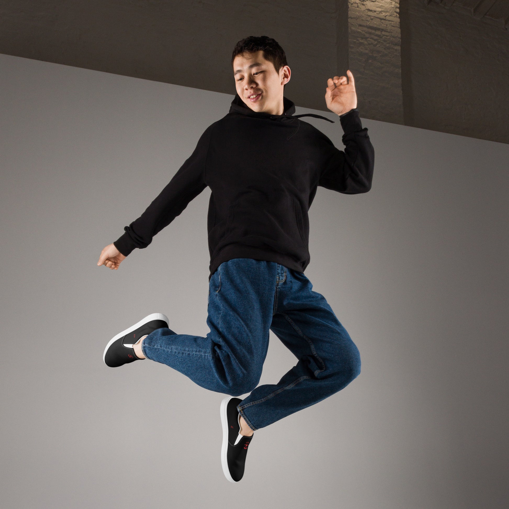 Comprar Zapatillas Falange de lona sin cordones para hombre Bandera España La Flamenca de Borgoña Patricia Muñoz VOX