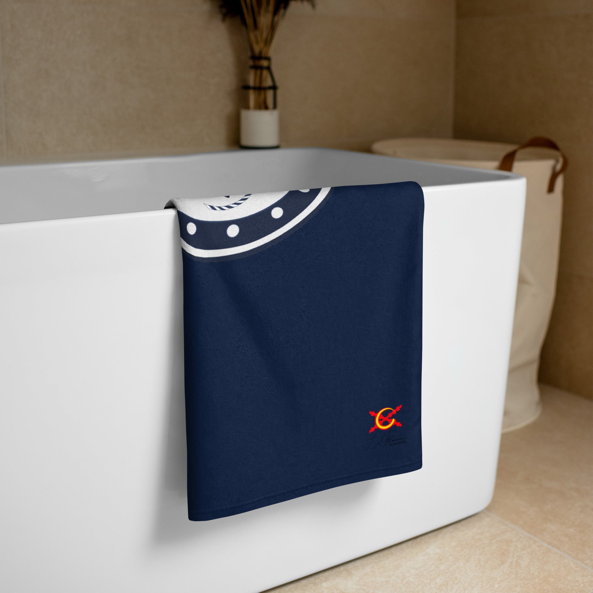 Comprar Toalla Gran Ancla - Colección Alta Mar I Bandera España La Flamenca de Borgoña Patricia Muñoz VOX