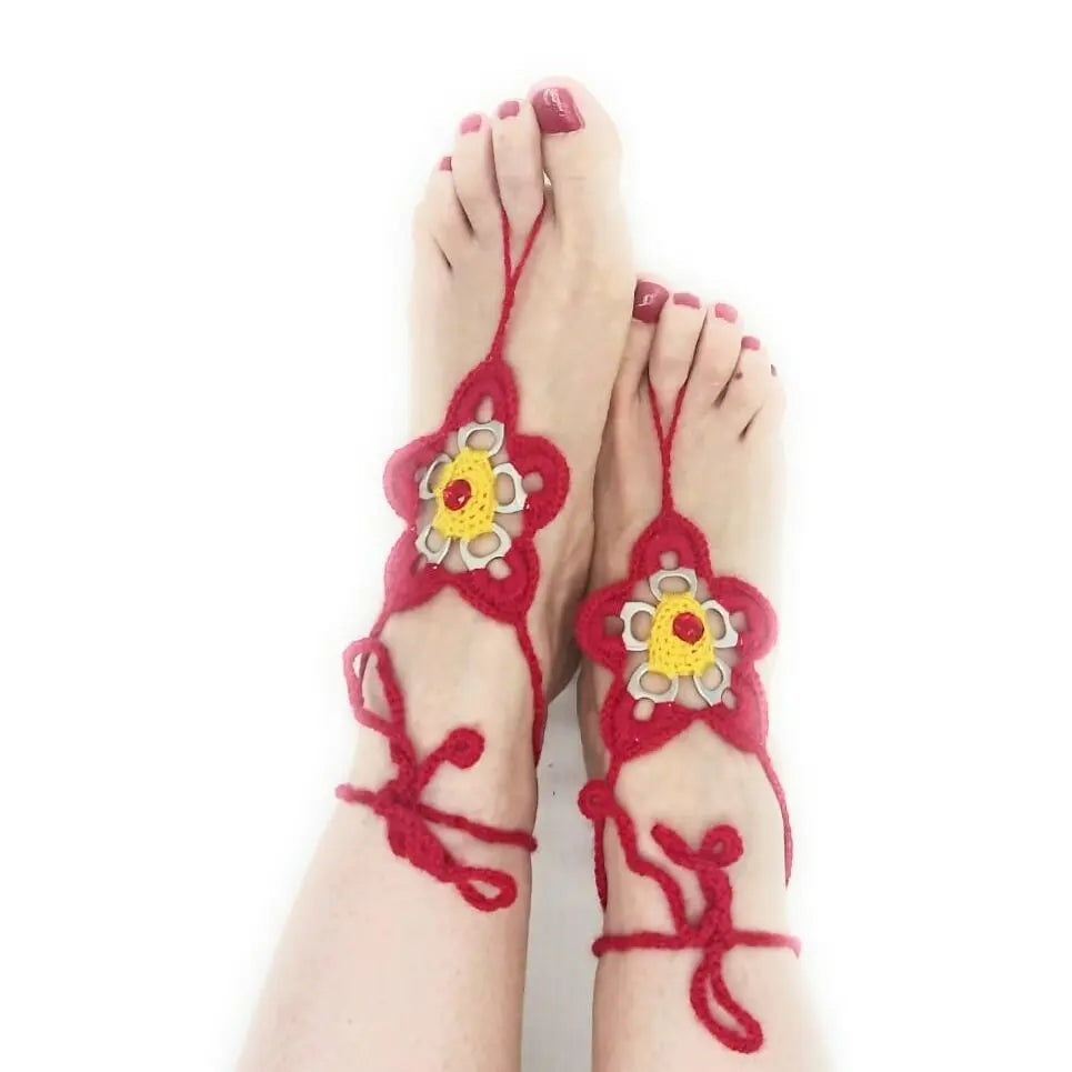 Comprar Adorno pies playa crochet flor roja anillas La Flamenca de Borgoña, Bandera de España, Cruz de Borgoña, Patricia Muñoz, VOX, Santiago Abascal 