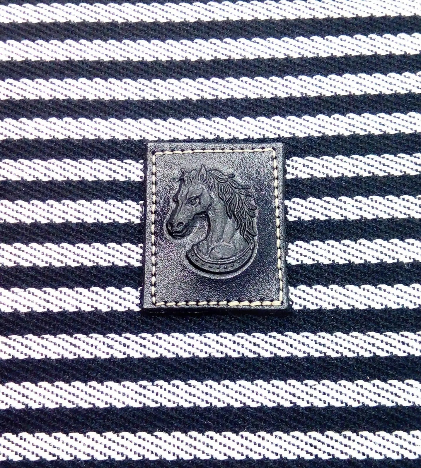 Comprar Almohadilla taurina Campera de rayas Bandera España La Flamenca de Borgoña Patricia Muñoz VOX