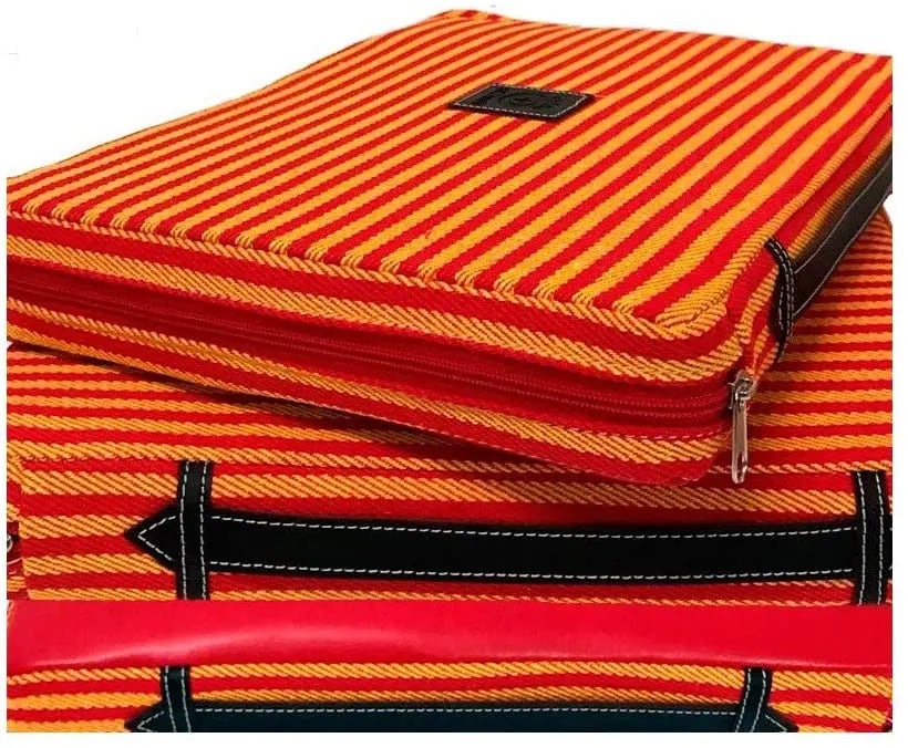 Comprar Almohadilla taurina Campera de rayas rojas y amarillas Bandera España La Flamenca de Borgoña Patricia Muñoz VOX