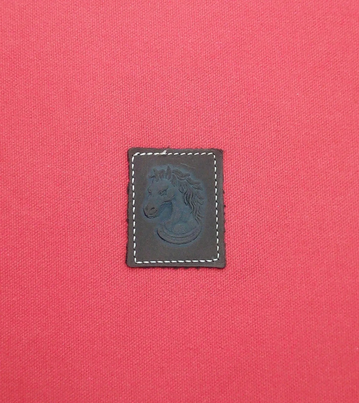 Comprar Almohadilla taurina rojo Muleta Bandera España La Flamenca de Borgoña Patricia Muñoz VOX