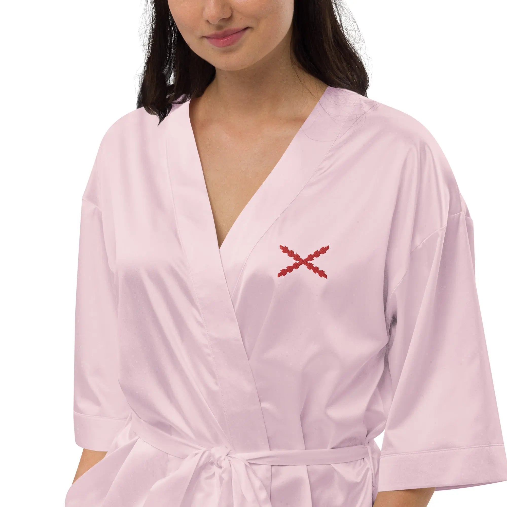 Comprar Bata de satén Cruz de Borgoña Bandera España La Flamenca de Borgoña Patricia Muñoz VOX