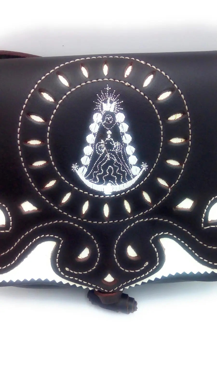 Comprar Bolso rociero piel solapa Virgen del Rocío Bandera España La Flamenca de Borgoña Patricia Muñoz VOX