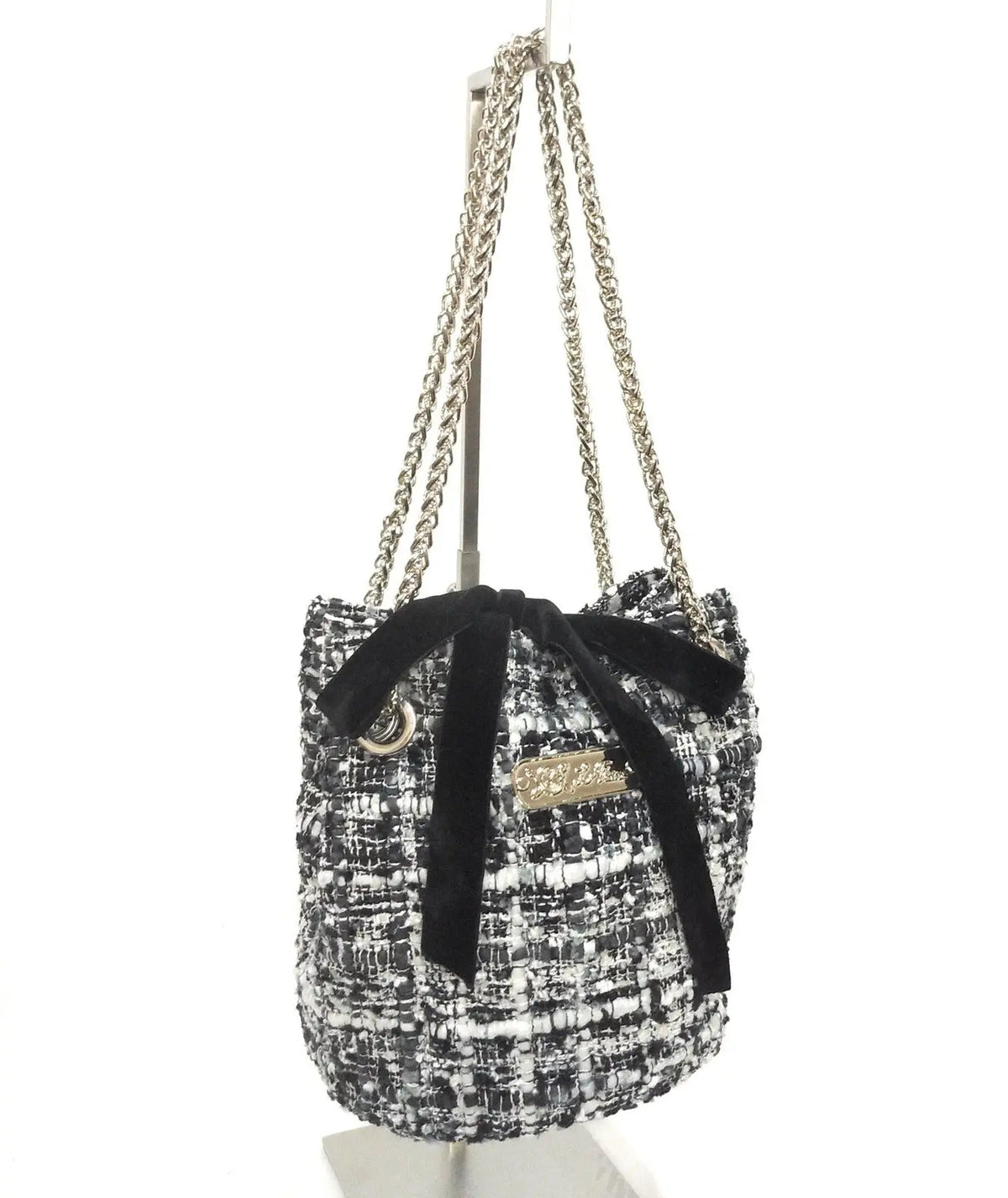 Bolso saco bombonera Channel 