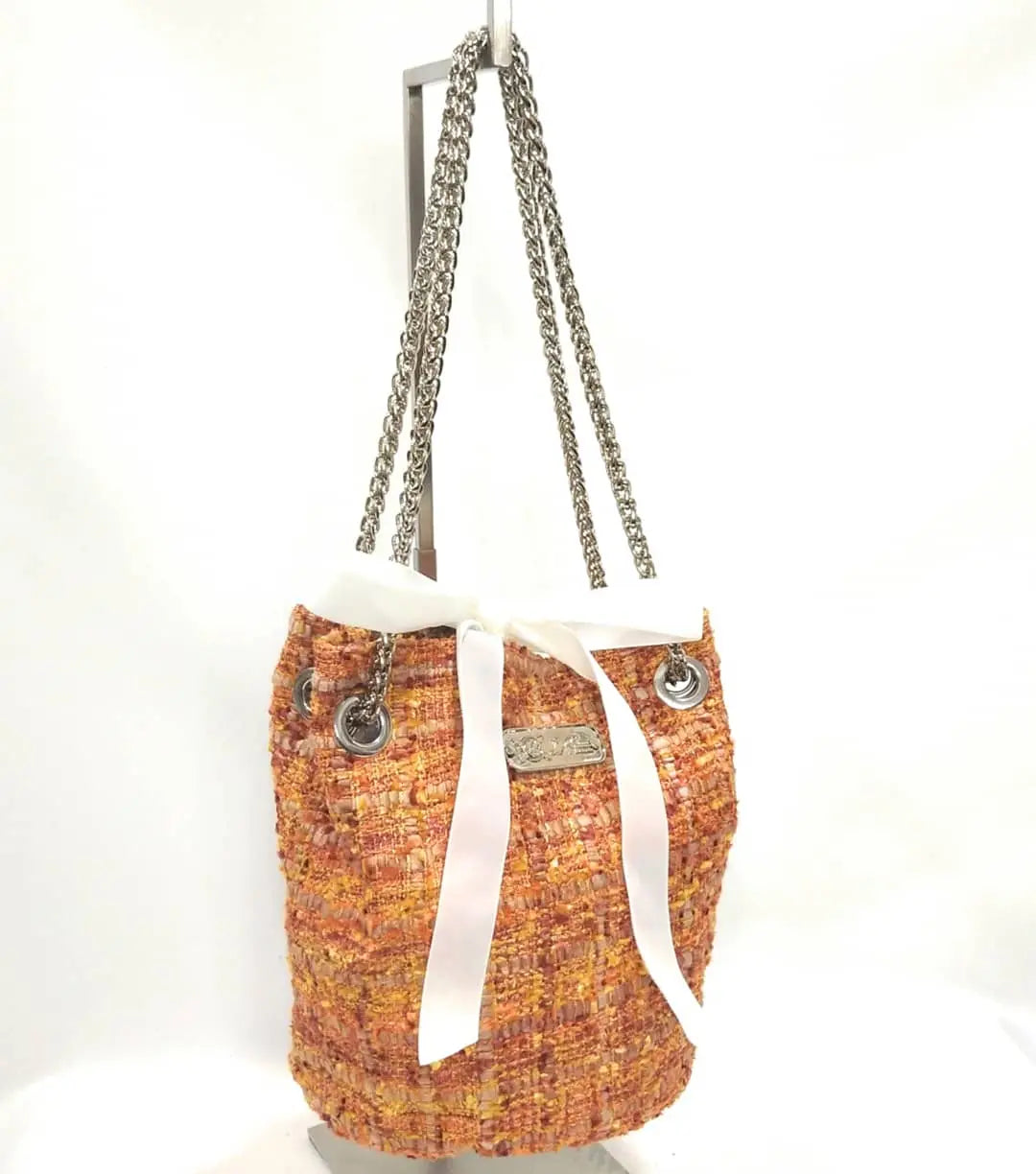 Comprar Bolso saco bombonera Channel Calabaza Bandera España La Flamenca de Borgoña Patricia Muñoz VOX