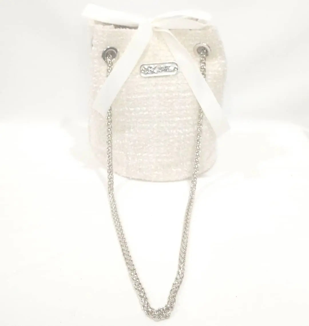 Comprar Bolso saco bombonera Channel borreguito "Moscú" Bandera España La Flamenca de Borgoña Patricia Muñoz VOX