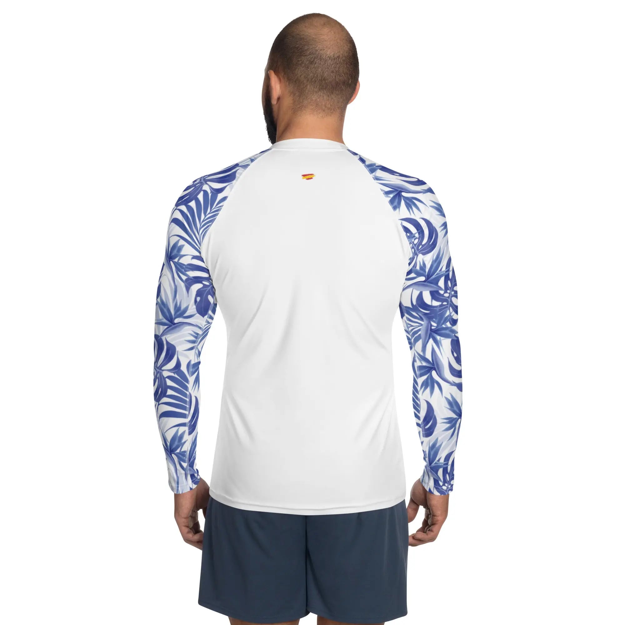 Comprar Camiseta Surg UPF50 protección solar playa hombre Bandera España La Flamenca de Borgoña Patricia Muñoz VOX