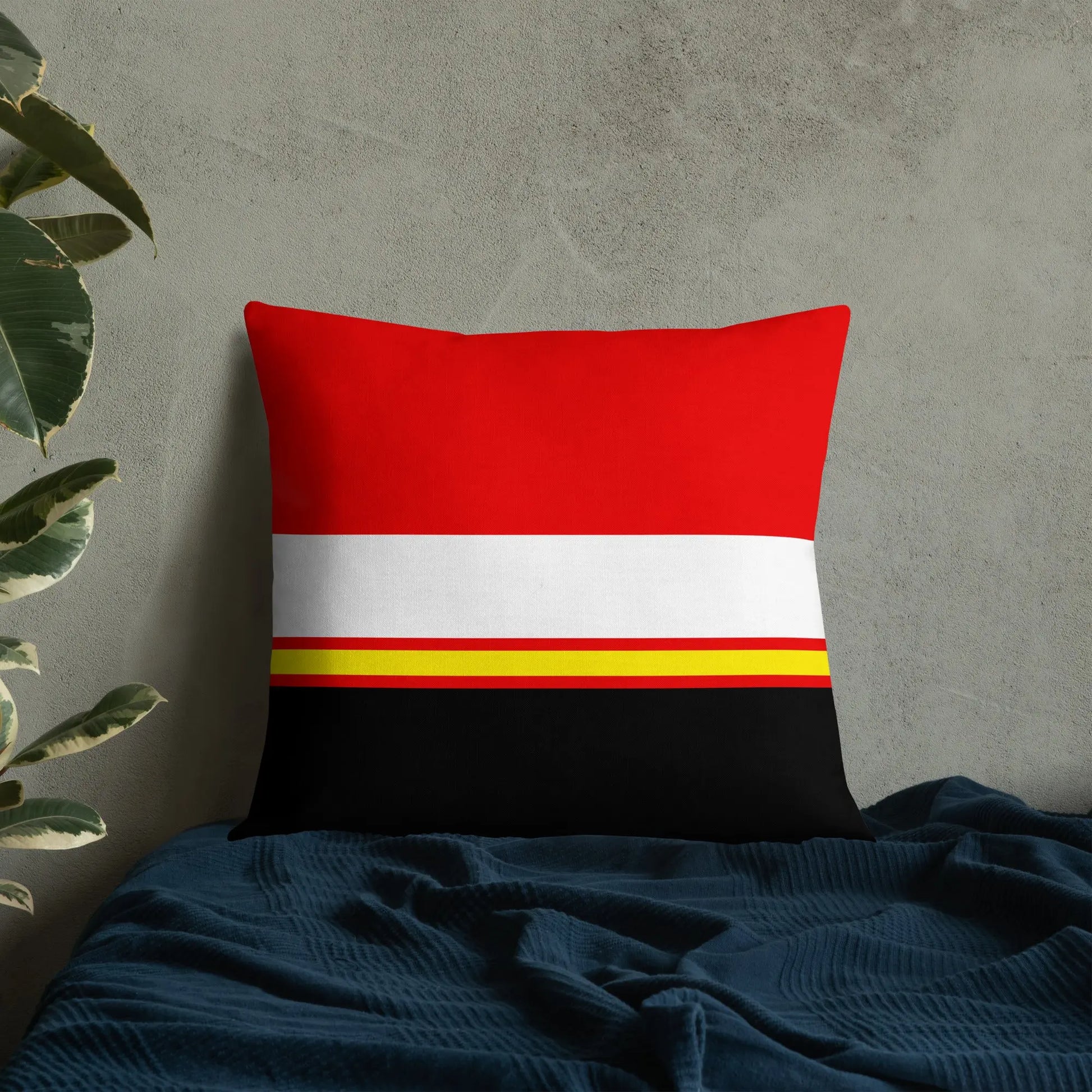 Comprar Cojín Bandera de España Bandera España La Flamenca de Borgoña Patricia Muñoz VOX