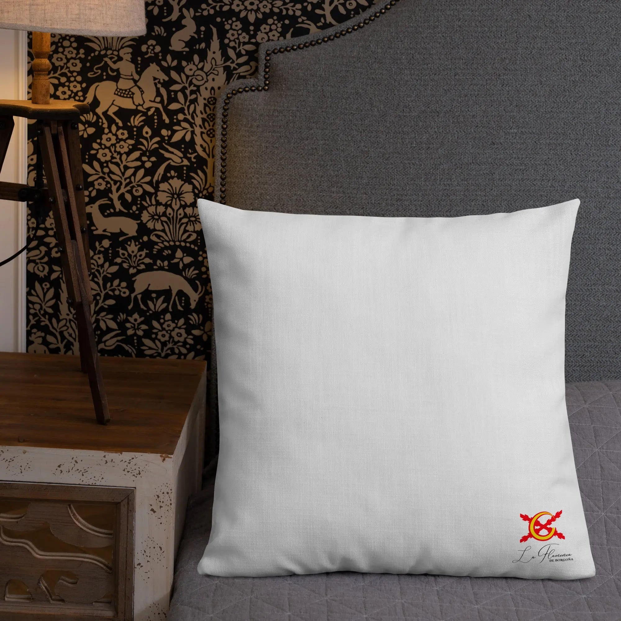 Comprar Cojín calavera La Muerte Bandera España La Flamenca de Borgoña Patricia Muñoz VOX