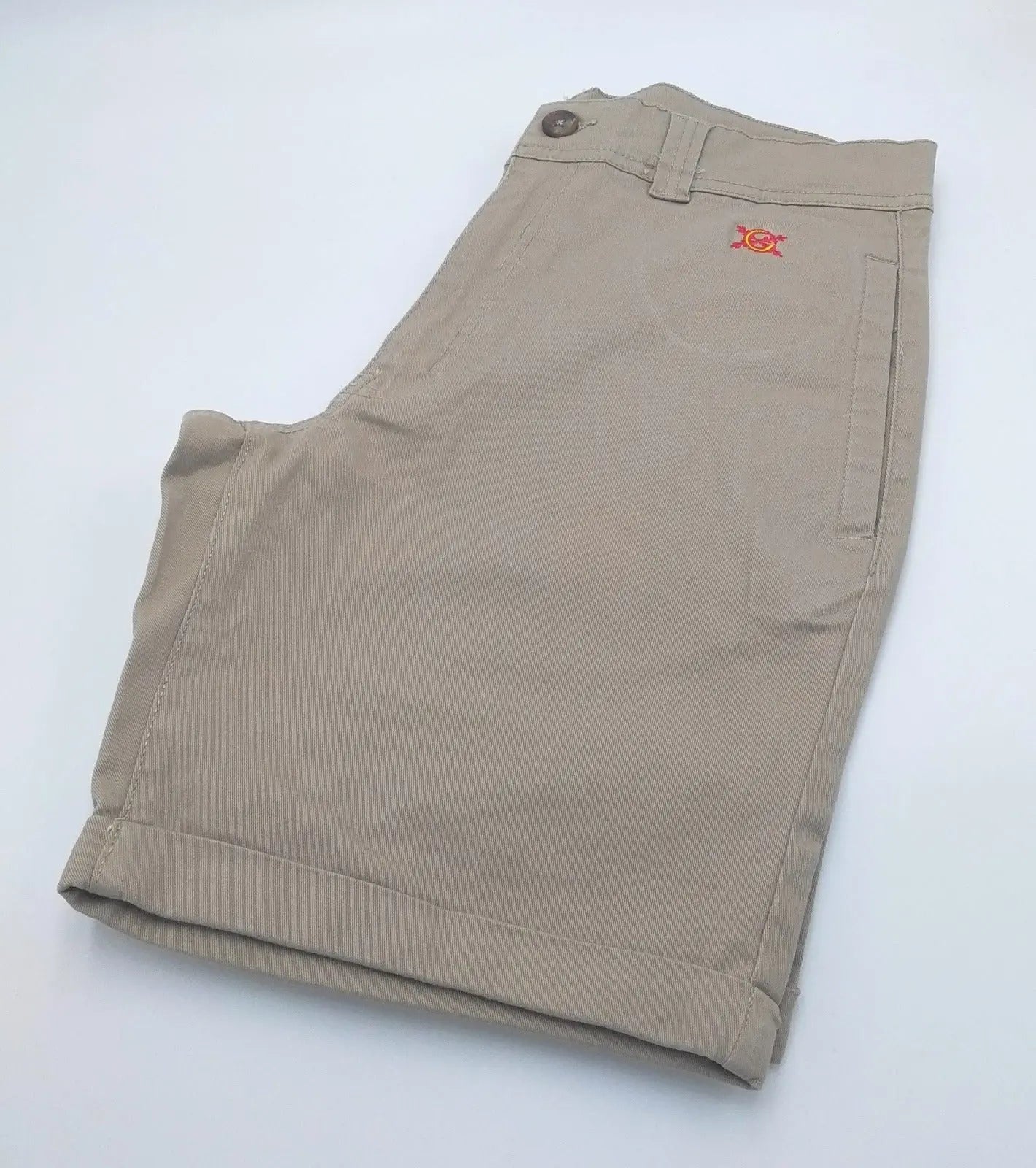 Comprar Pantalón Bandera España bermuda corto hombre camel - OFERTA Bandera España La Flamenca de Borgoña Patricia Muñoz VOX