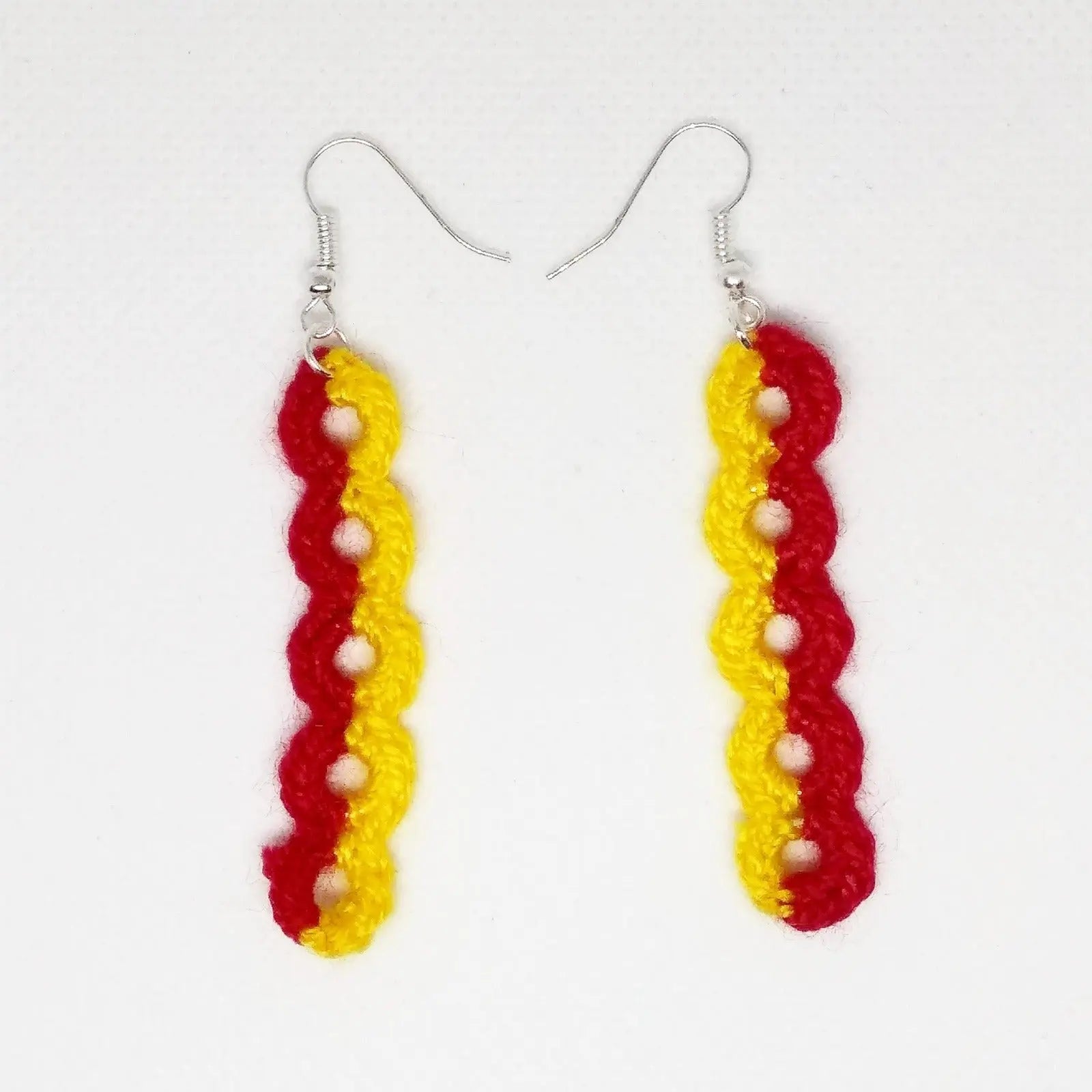 Comprar Pendientes Bandera de España crochet flor Bandera España La Flamenca de Borgoña Patricia Muñoz VOX